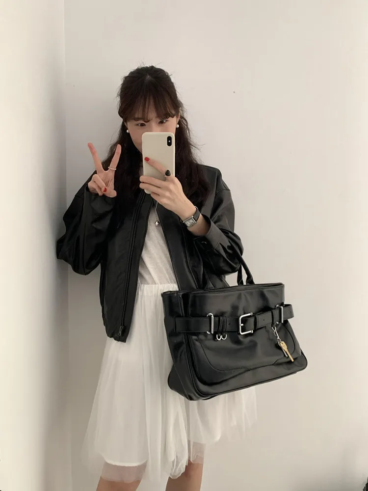 حقيبة يد جلدية كبيرة من بورتوسوي مع حزام كتف طويل، موديل جديد لصيف 2025، حقيبة يد ناعمة من جلد البقر بأسلوب كوري للاستخدام ال...