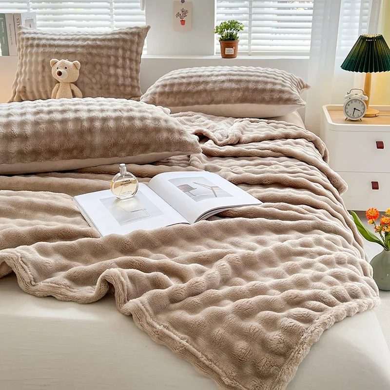 Faux Rabbit Fur Blanket Fall Winter Warm Sofa Blankets for Throw Cozy Warmth Shawl Knee Blanket Single Double Bed Blankets Nap