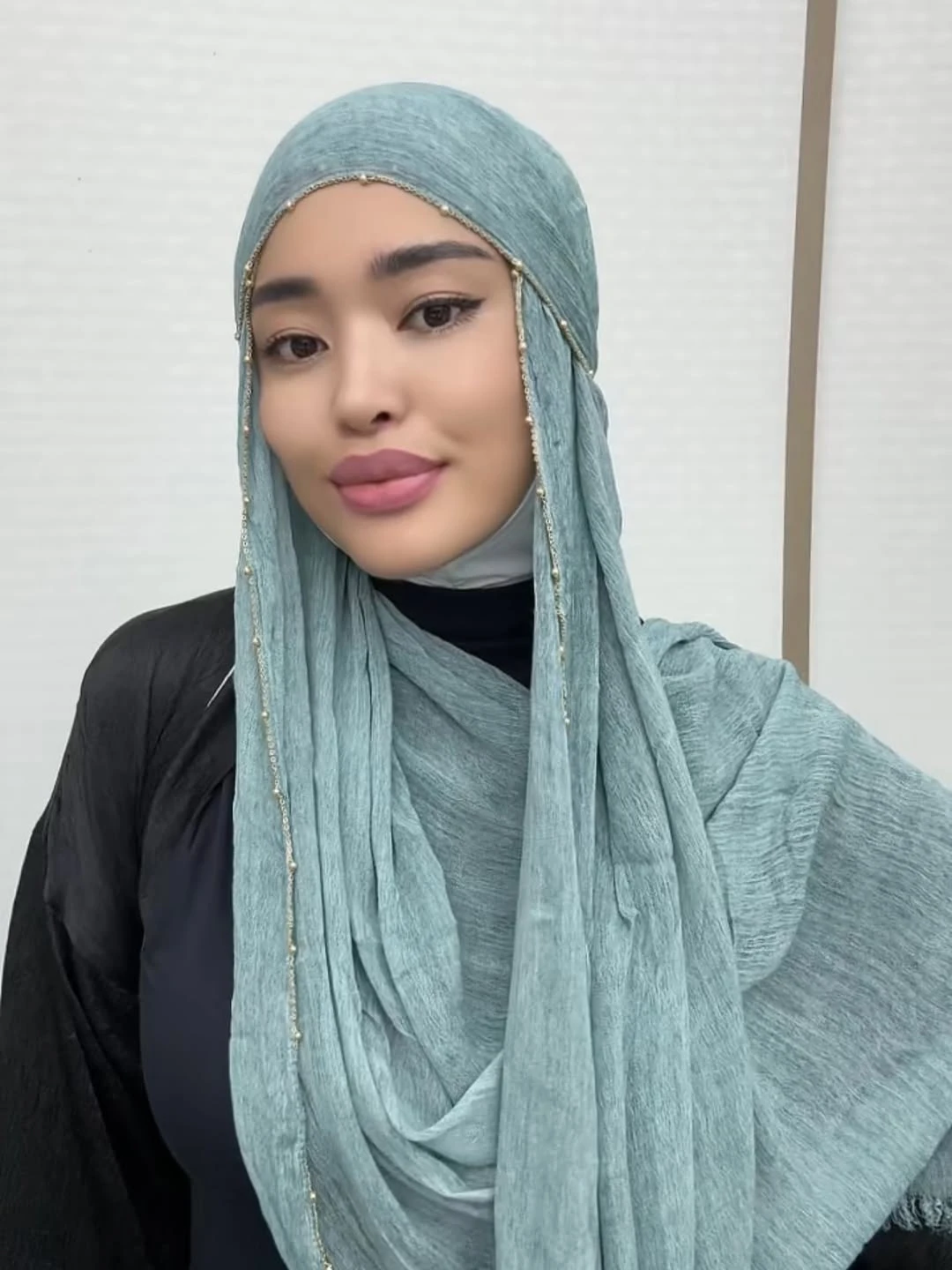 Elegant Golden Chain Beaded Hijab Rayon Retro Wrinkle Scarf Ramadan Shawl Headband Soft Turban for Muslim Women