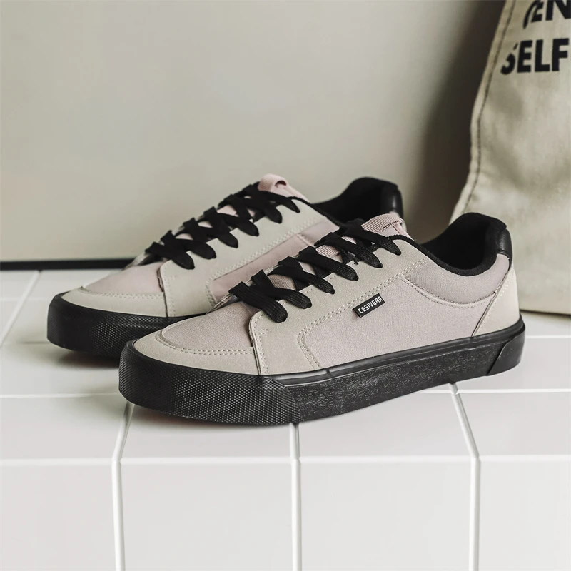 

Classic Mens Canvas Shoes Comfort Low Top Men's Platform Sneakers Lace Up Flat Vulcanize Shoes Men Sneakers