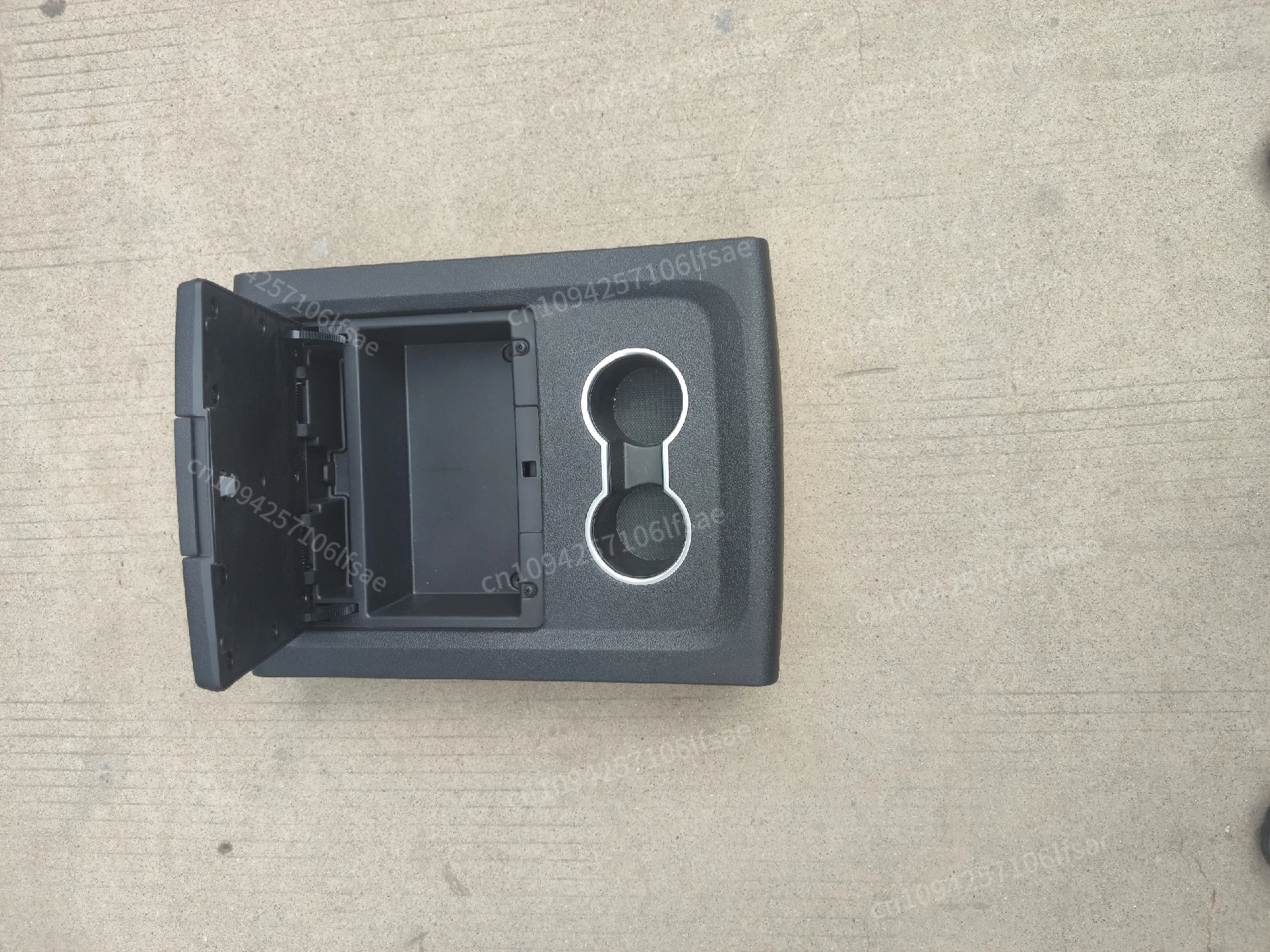 FOR Mercedes-Benz New Vito Armrest Box, Vito Central Armrest Box, Middle Water Cup Holder, Glove Box, Armrest Box Button