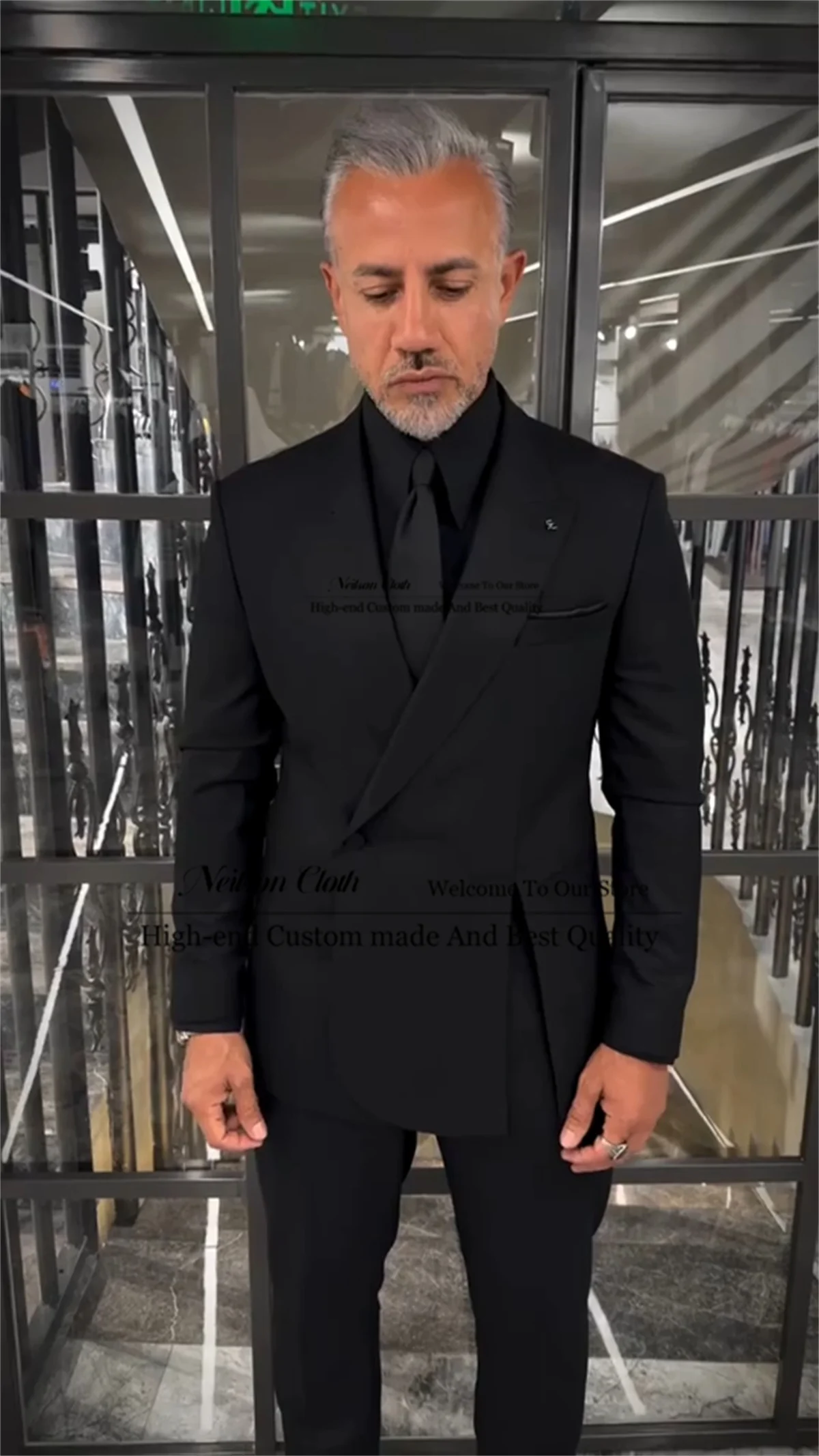 

Formal Black Male Prom Blazers 2 Pieces Sets One Button Groom Wedding Tuxedos Notched Lapel Customized Business Costume Homme