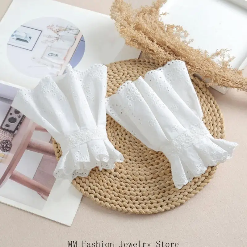 Detachable Wrist Cuffs Sleeve Cuffs Pair with Embroidered Lace for Dress Styling Knitwear Layering and Outfit Detail D0UB