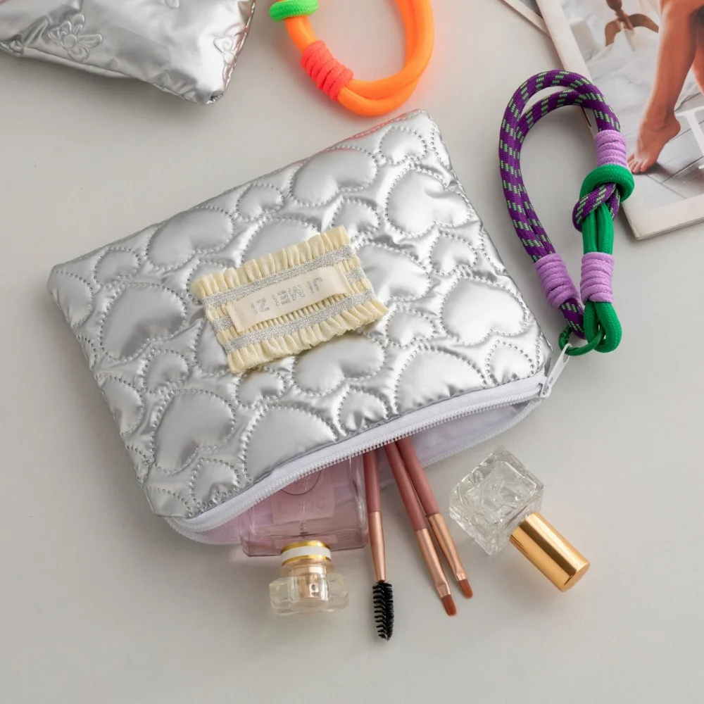 かわいいシルバーカラーの小銭入れ綿詰めロープ化粧品バッグハート型ハンドバッグ財布
