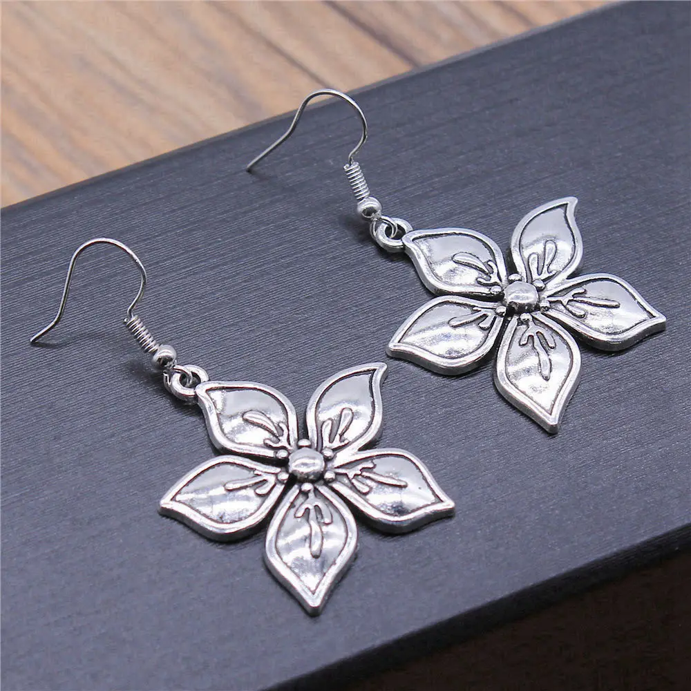 1pair Flowers elegant earrings for women men accessories Accessories for jewelry for you hook Size 18x19mm