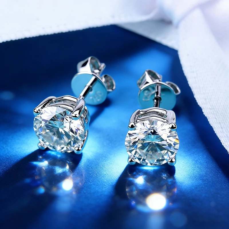 Beautiful 0.5-2 carat D color moissanite 100% 925 sterling silver women's stud earrings Top sparkling wedding jewelry