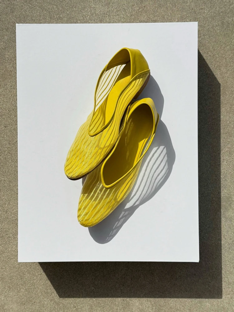 

Retro Style Pointed-Toe Mesh Flats Versatile Outdoor Wear Mary Jane Sandals Simple Yellow Soft-Soled Breathable Women's Shoes