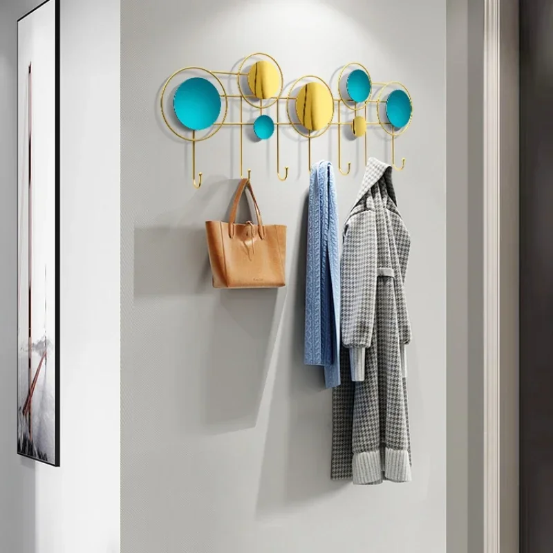 Creative Light Luxury Hanger, Behind The Door Hook, No Punch Clothes Hanger, Home Storage Organizer with 20KG Capacity.