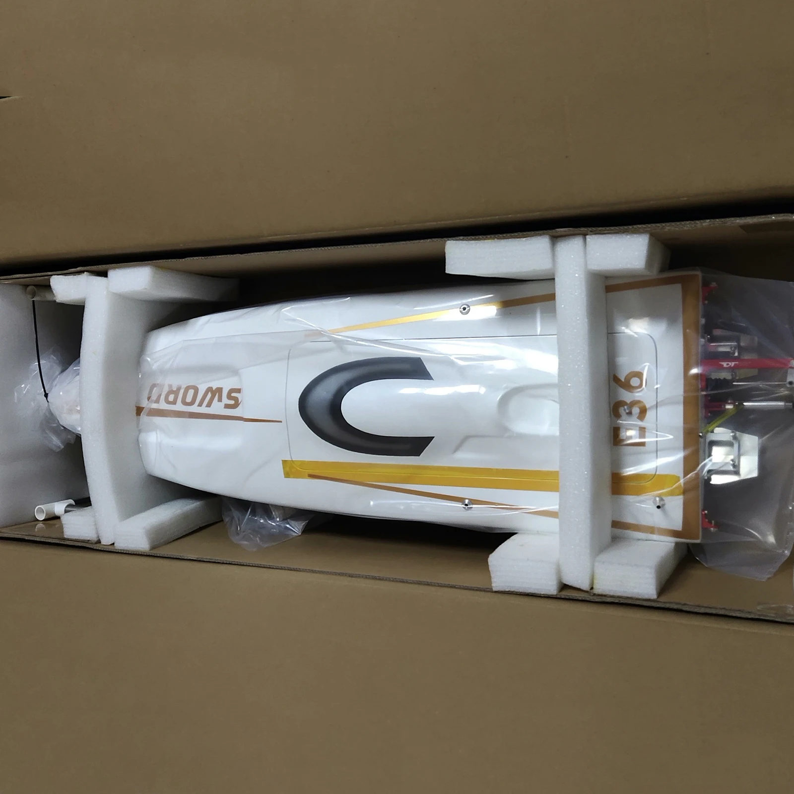 Navios rc 94.5cm dtrc espada e36 controle remoto lancha de alta resistência cnc ferragem fibra de vidro casco rc schiffe modelo rtr navio brinquedo