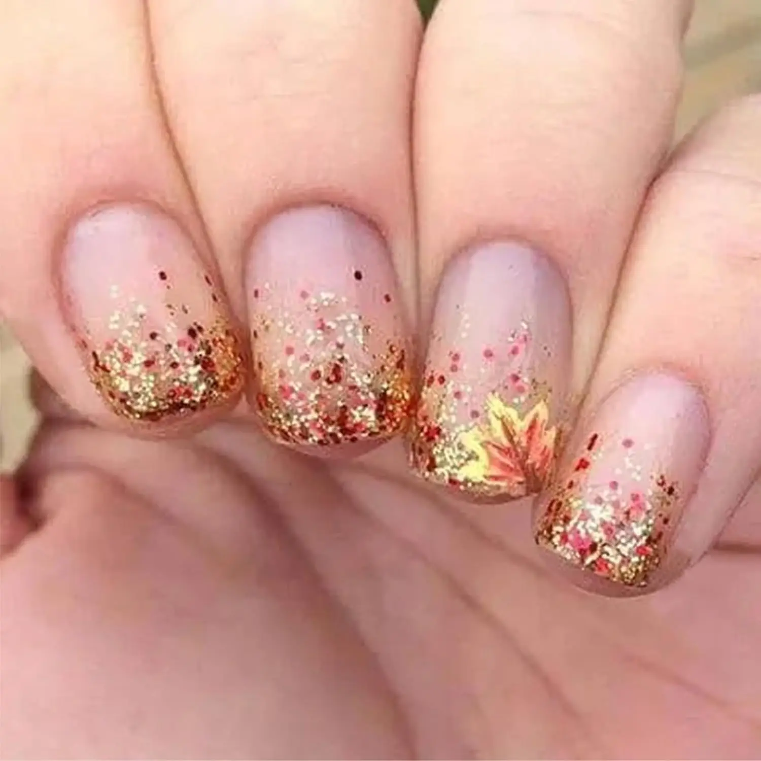 False Nails Fallen Leaves Press on Nails Glossy Gold Glitter Acrylic Fake Nail Gel Glue on Tips Fall Maple Leaves Stick on Nails