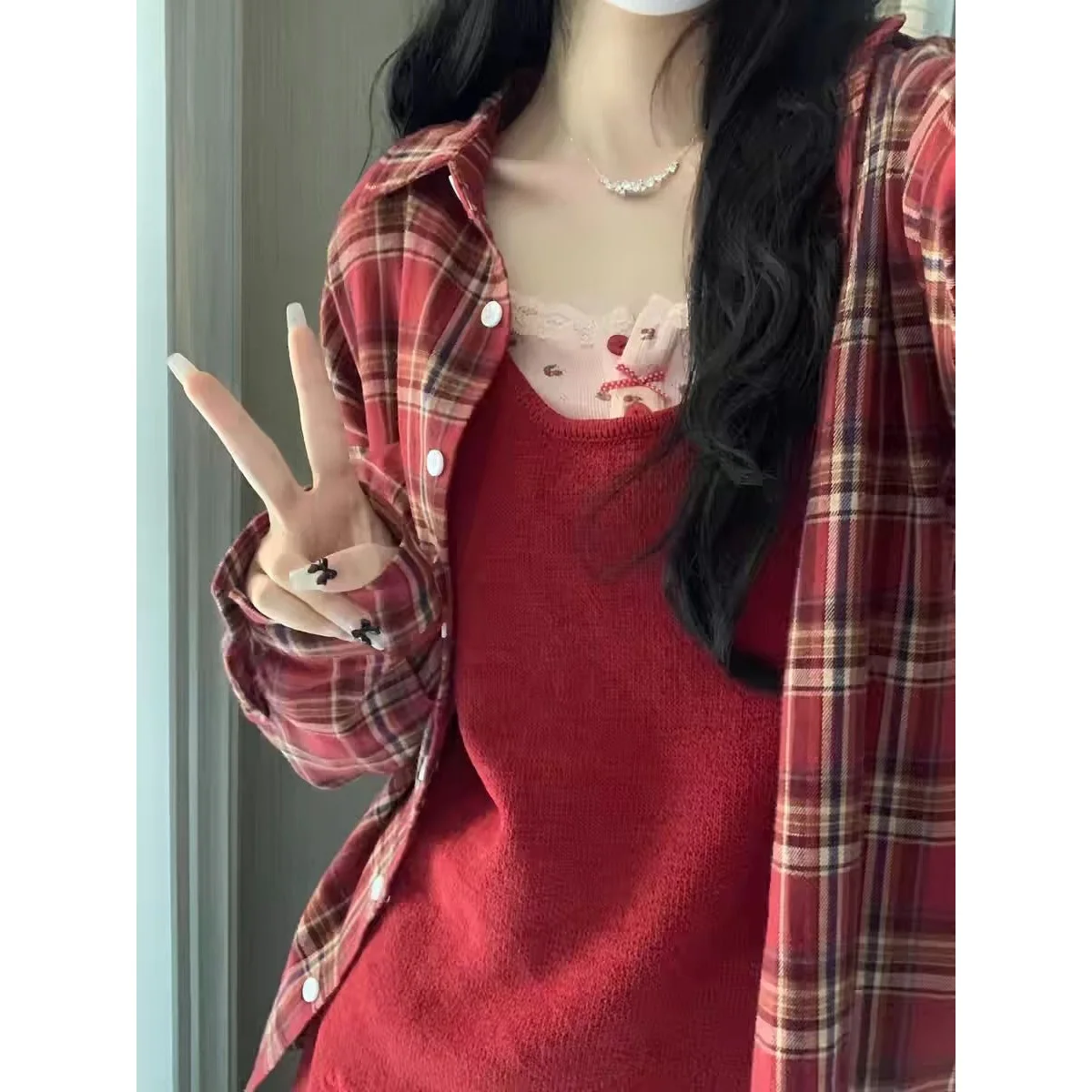 

Свободная повседневная женская рубашка в красную клетку с длинным рукавом, больших размеров, верхняя одежда в корейском стиле AMBER LIGHT, модный расслабленный образ