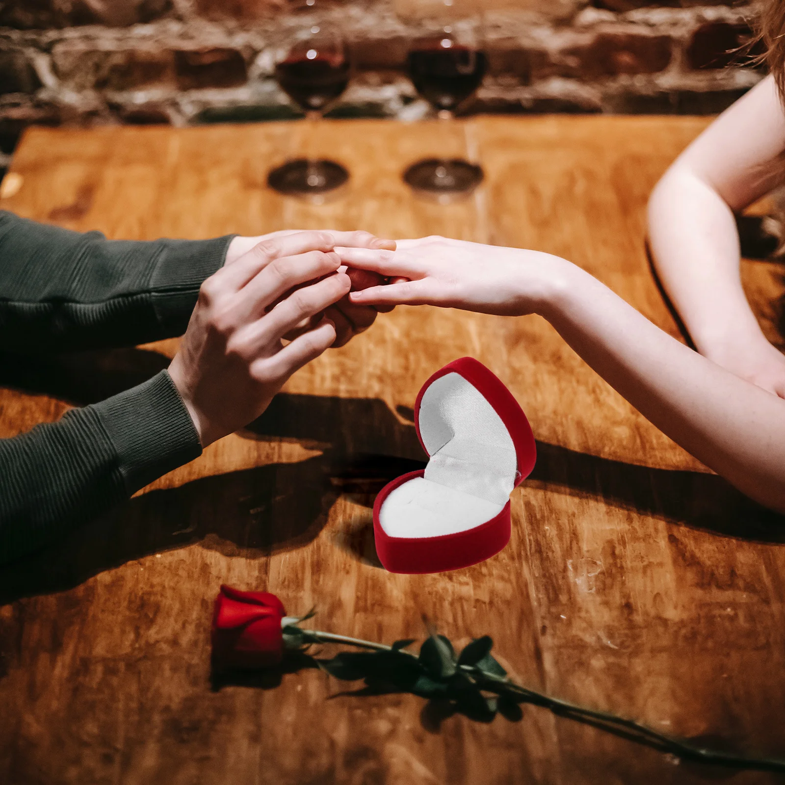 

Набор из 6 компактных футляров для колец в форме сердца, элегантные подарочные коробки для украшений для дома и магазина