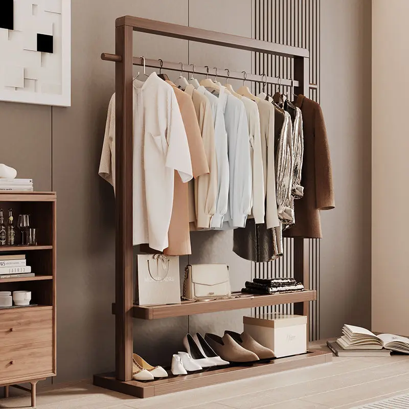 Schlafzimmer-Kleiderständer aus Massivholz, Bodenstehender Schlafzimmer-Kleiderständer