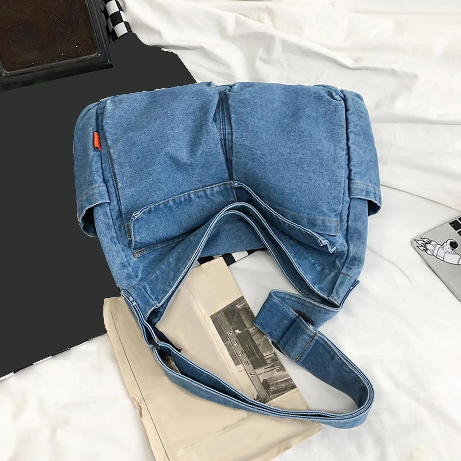 Retro Women Denim Korean Version of Literary Shoulder Bag  Large Capacity Messenger Bag  Student Book Bag Denim Bag