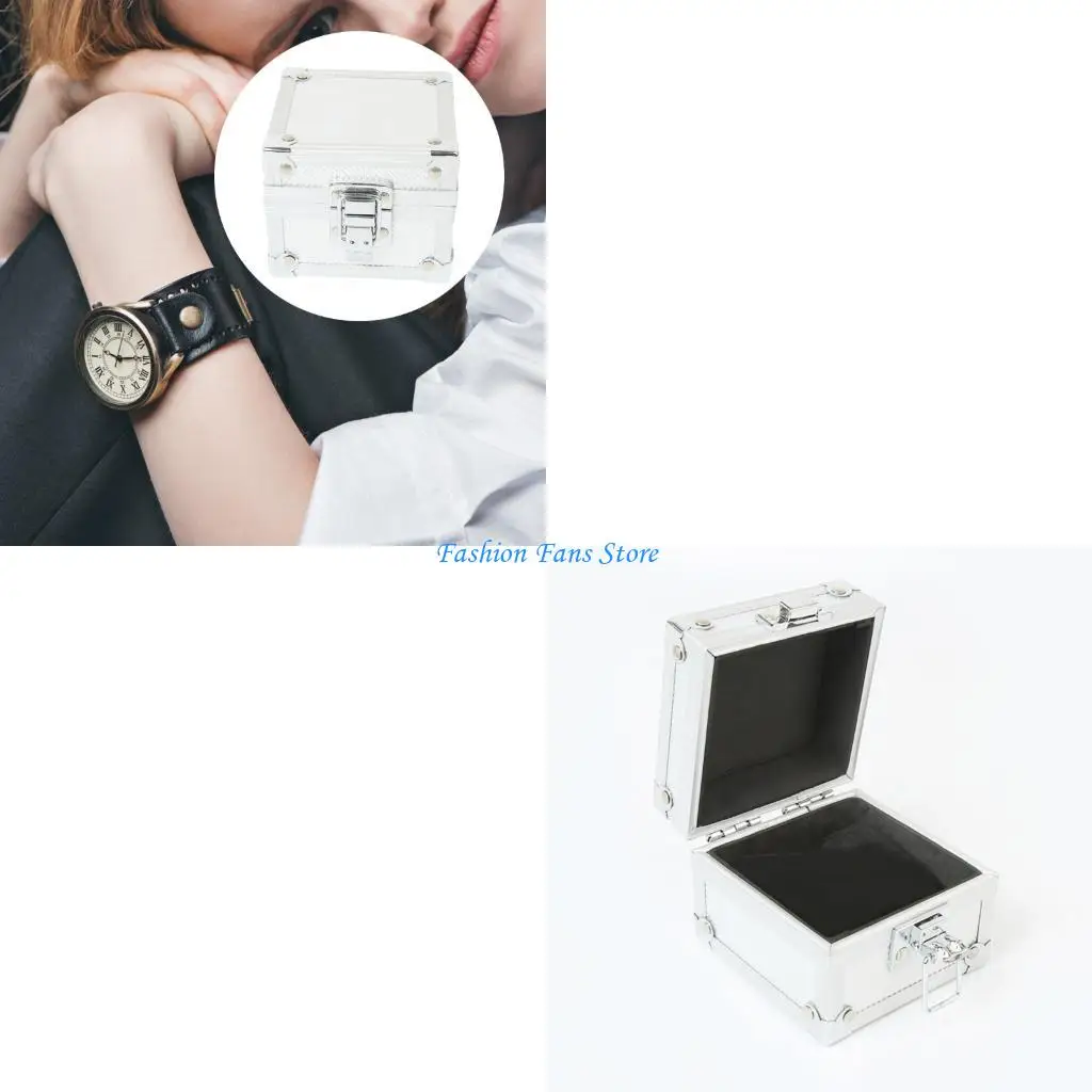 

Стильный алюминиевый футляр для хранения ювелирных изделий с прочным защелкивающимся замком и бархатистыми внутренними для часов