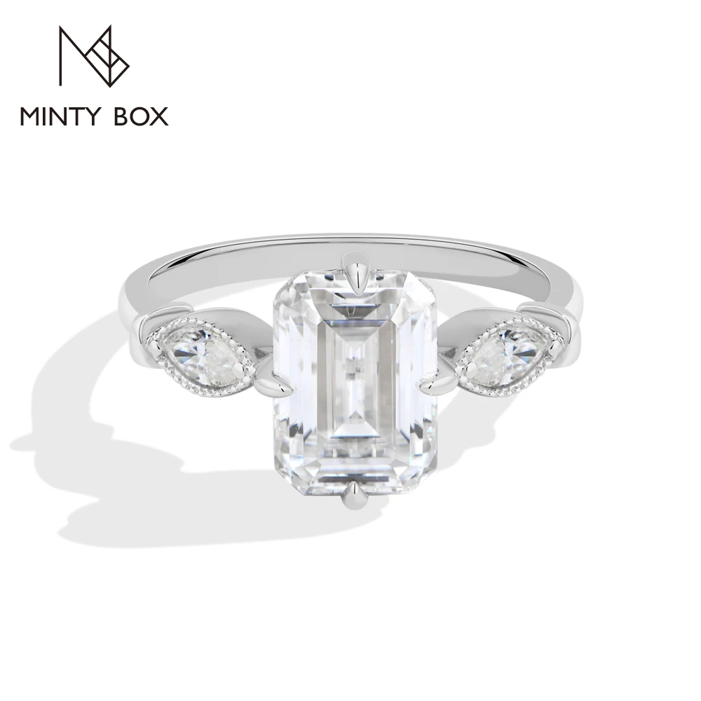 MintyBox Vintage Luxury Emerald Cut 3.0CT Moissanite Rings for Women 925 Sterling Silver Engagement Wedding Bridal Jewelry Gifts
