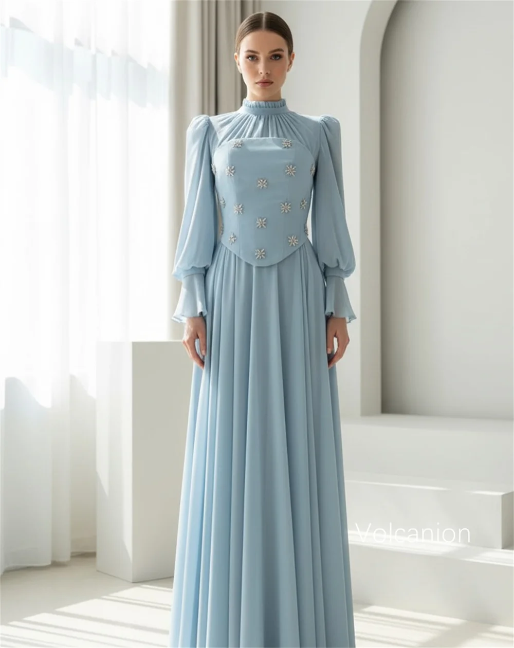 ชุดเดรสยาวคอสูงทรงเอประดับเลื่อมผ้าชีฟองสุดหรูที่ออกแบบตามสั่งสำหรับโอกาสพิเศษสไตล์คนดังที่ทันสมัยแบบเป็นทางการ