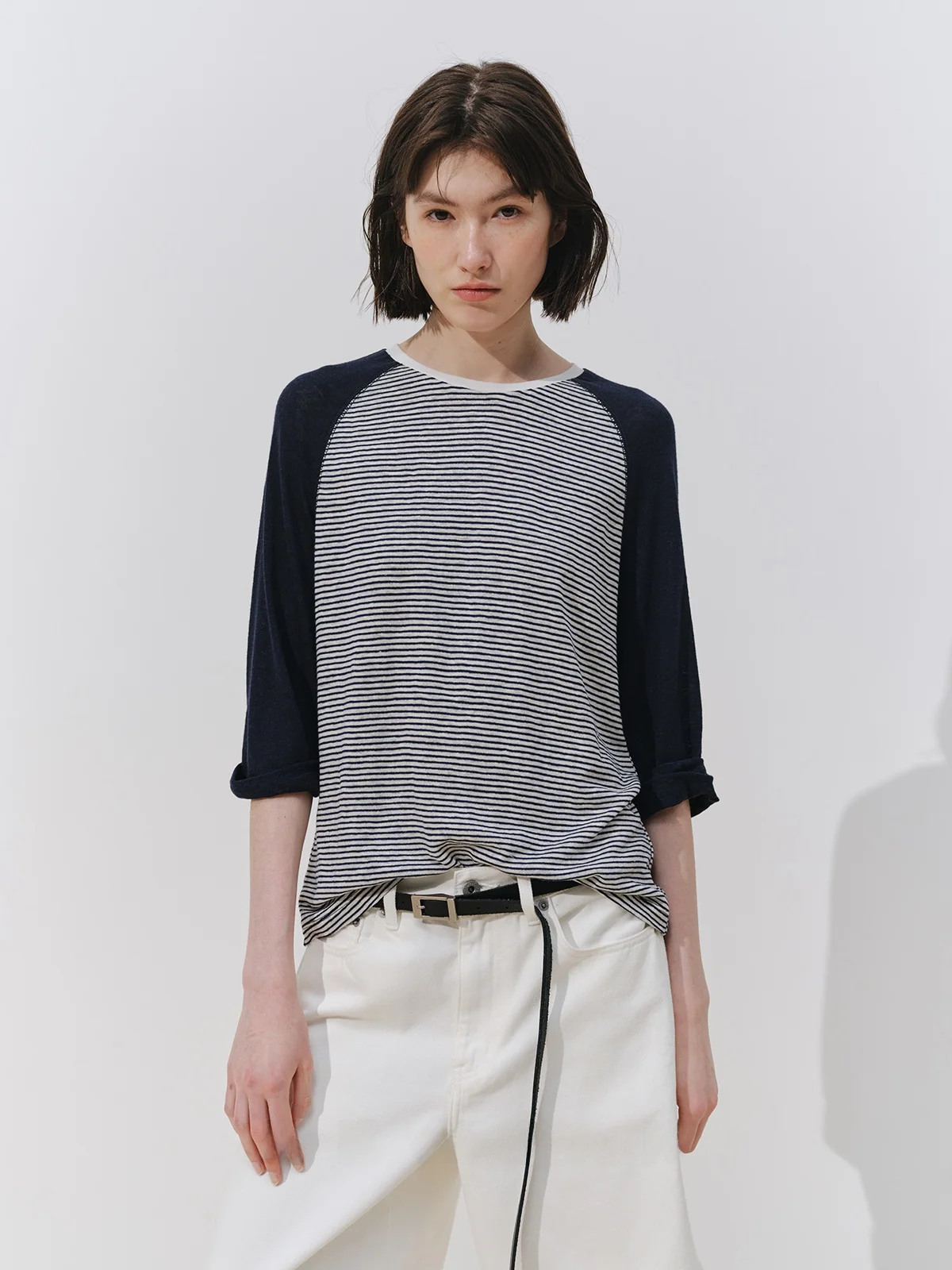 

REWEAR Linen Natural Texture Lightweight Fine Stripe Color Block Five-Quarter Sleeve Knitted Paper Thin T-Shirt Casual Loose Fit