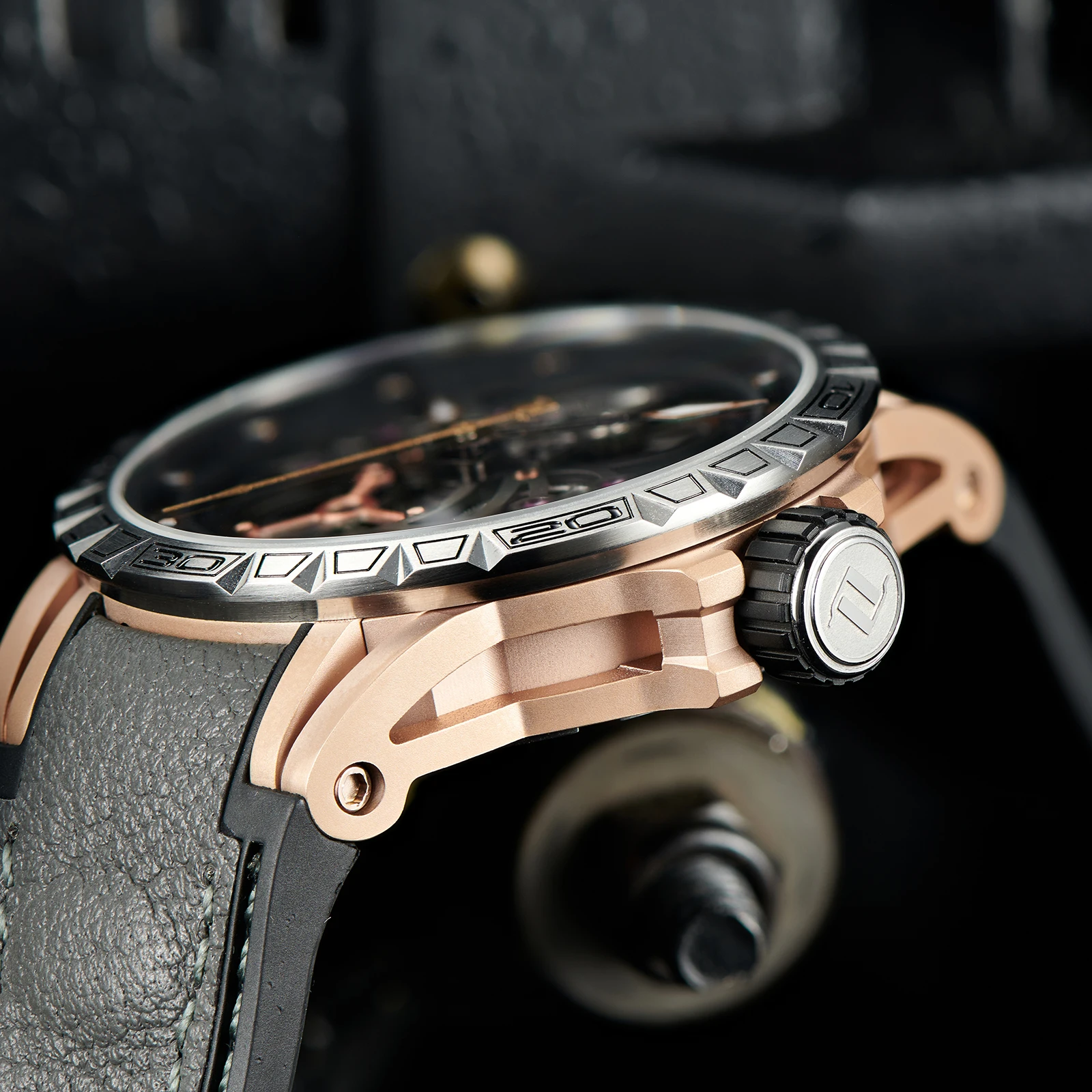 OBLVLO Luxury Watches Hollow-Out Watches for Men Skeleton Dial Automatic Self-Wind Watches Rubber Strap Waterproof Watch