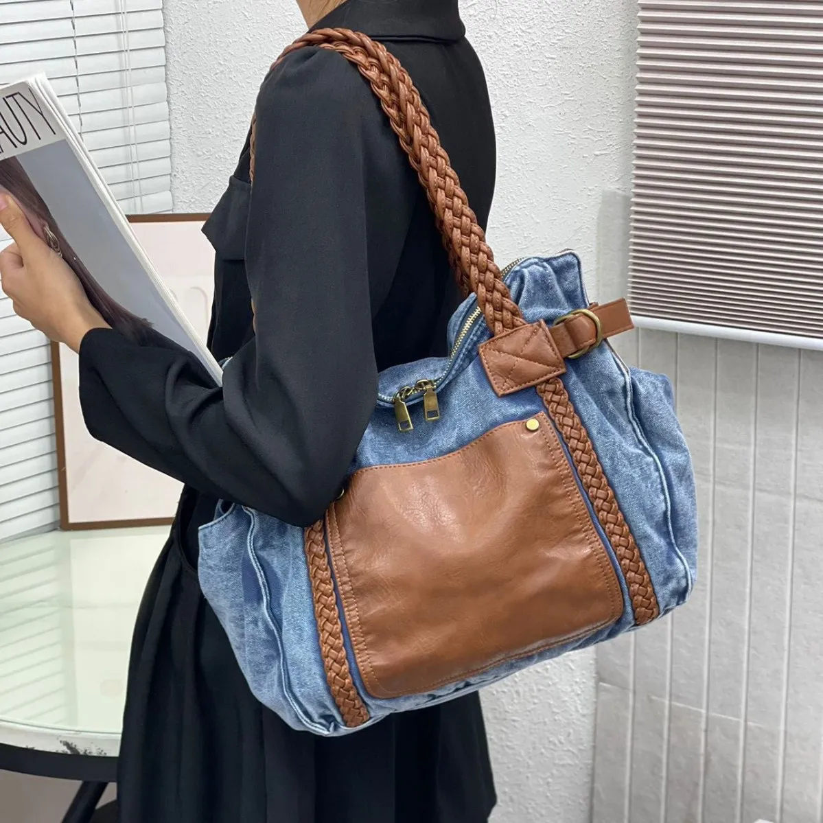 

Washed denim Women Handbags Luxury Patchwork Designer Braided strap ladies Shoulder Bag Casual Cowboy Tote Bag blue bolsa