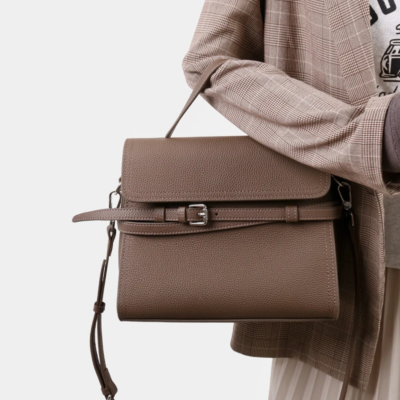 حقائب يد ومحافظ فاخرة للنساء مصنوعة من الجلد الطبيعي بتصميم أحرف أولى مخصصة لعام 2026، جديدة في جلد البقر الطبيعي مع مشبك حزام ومقبض علوي، حقيبة كتف صغيرة جودة عالية ًالشحن مجانا وصول الشحن السريع #3