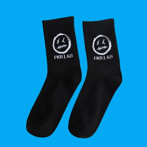 Calcetines largos de algodón con dibujos animados para hombre y mujer, medias divertidas de estilo Hip hop, con expresión minimalista, en blanco y negro, 5/10 pares