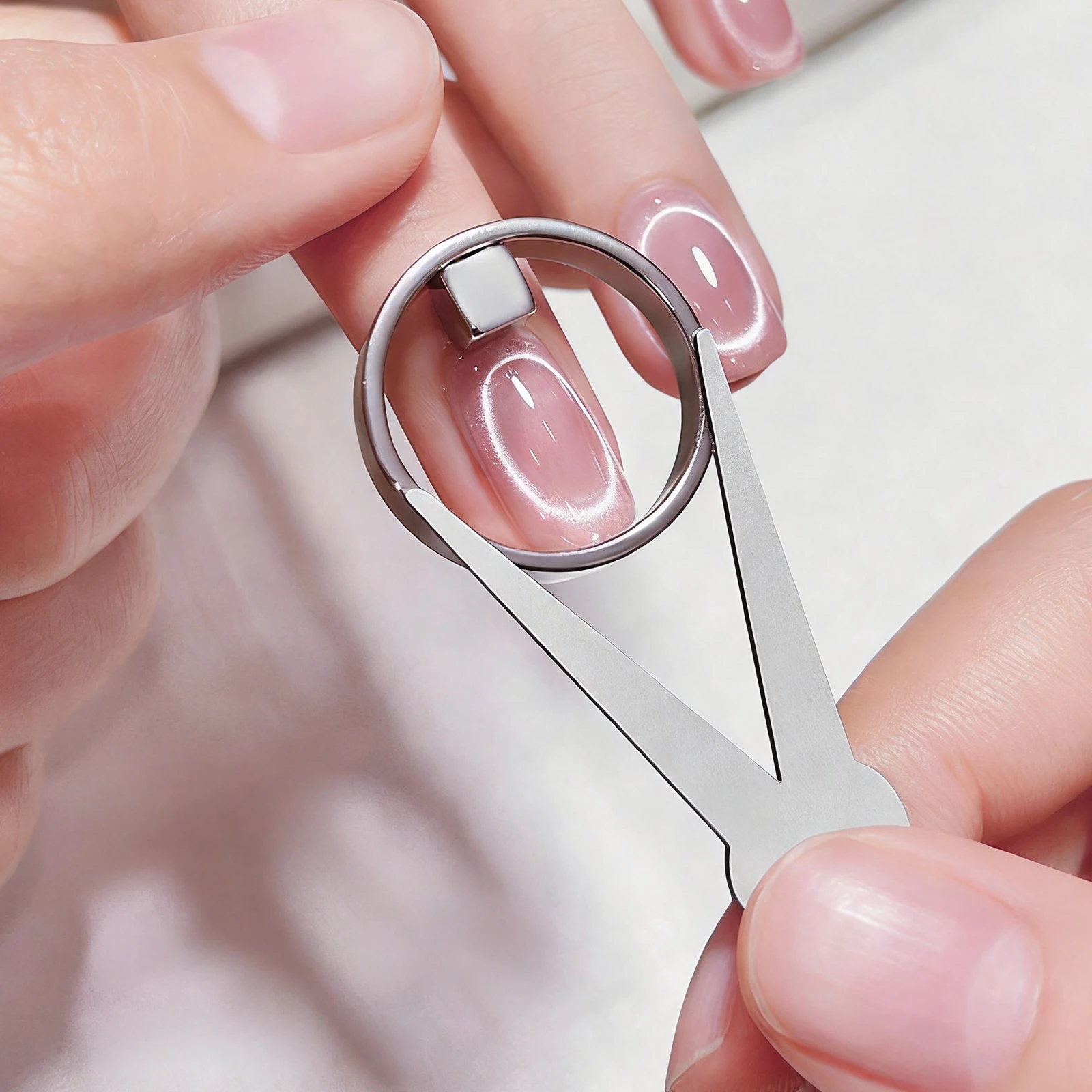 2Pcs Ring-Shaped Cat Eye Magnet for Nails Hollow Cateye Magnet with Double-Head French Tip Tool for DIY Home Salon Studio