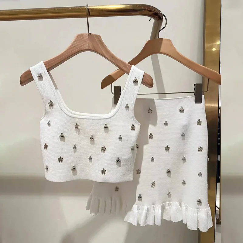 

High-End Version Ele White Knitted Crop Top And f Skirt Set with Lace Hemline for Spring Summer Faion Women's Ensemble