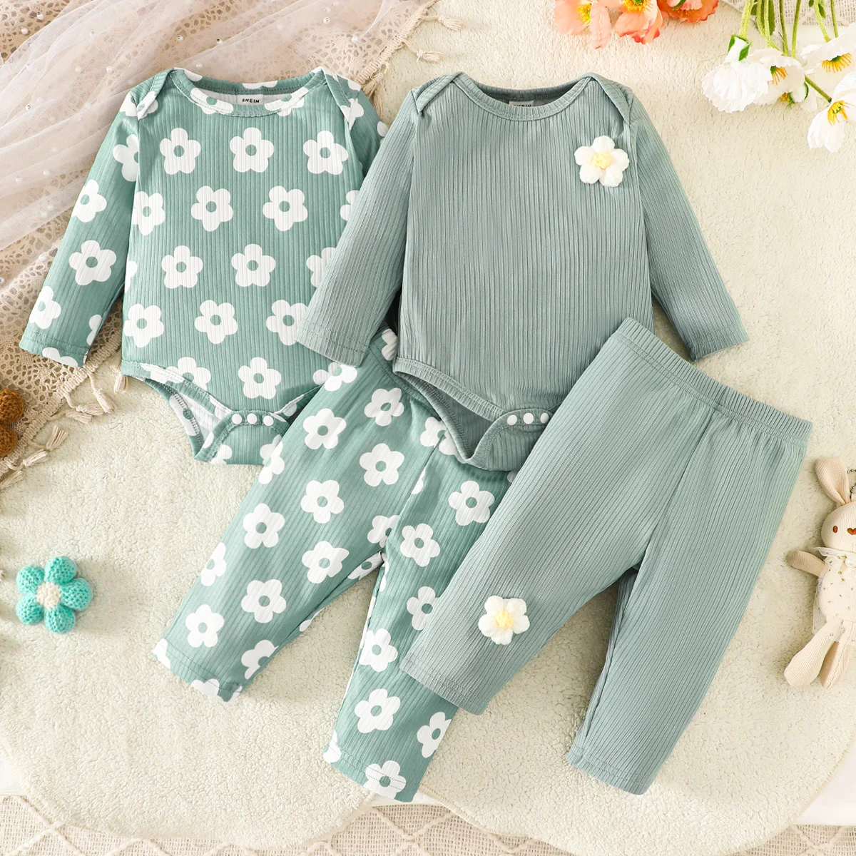 Baby girl green round-neck small floral long-sleeve romper and pants set plus full-body cute floral print long-sleeve romper and