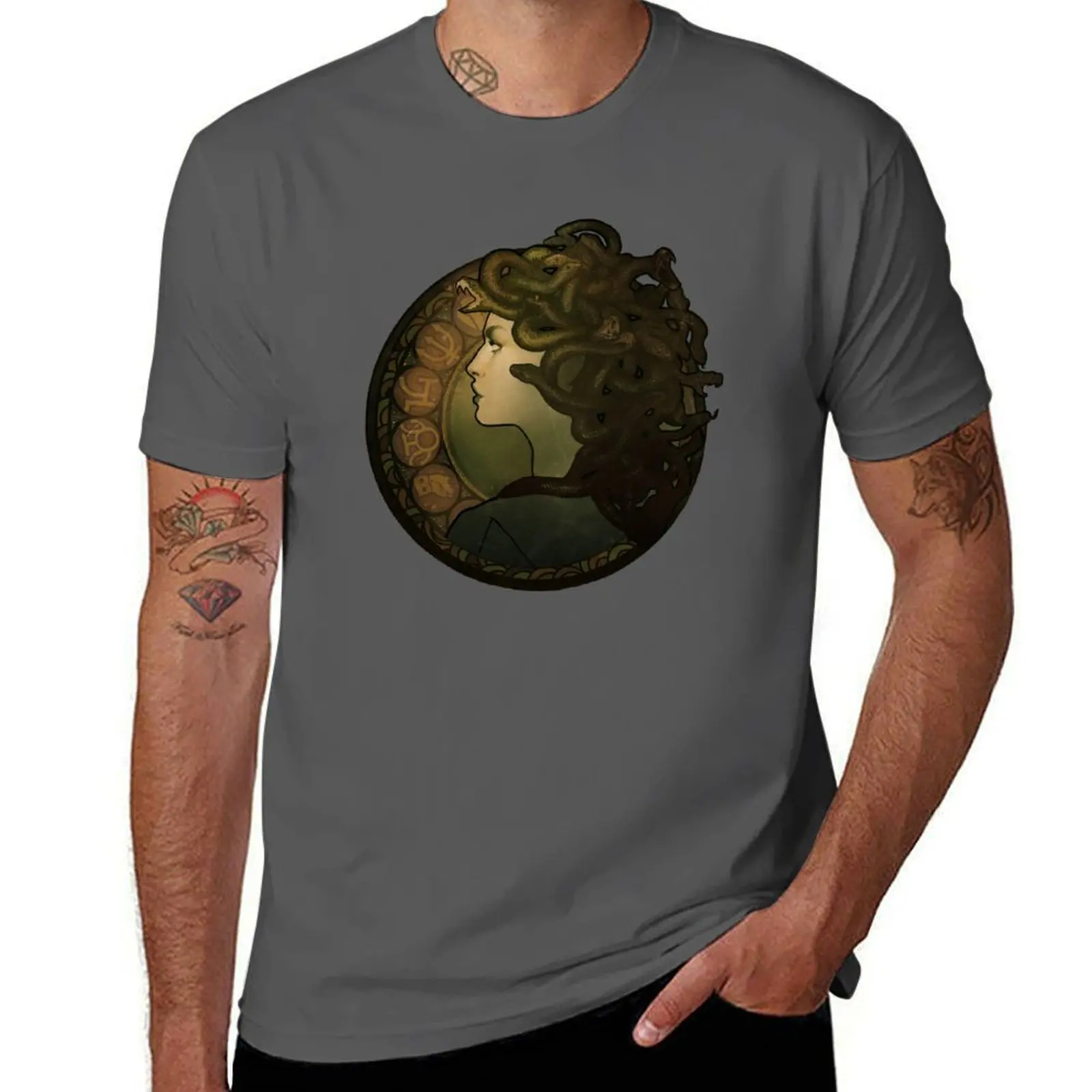 

Medusa Nouveau T-Shirt Functional Casual Short Sleeve Tee