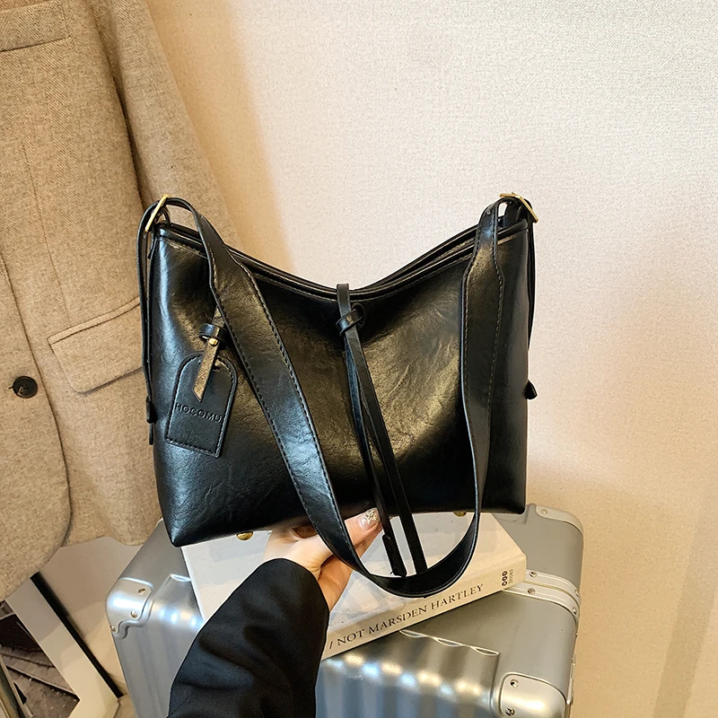 

Premium Leather Tote Bags For Women Fashionable Crossbody Bag By Famous Designer Luxury And Chic