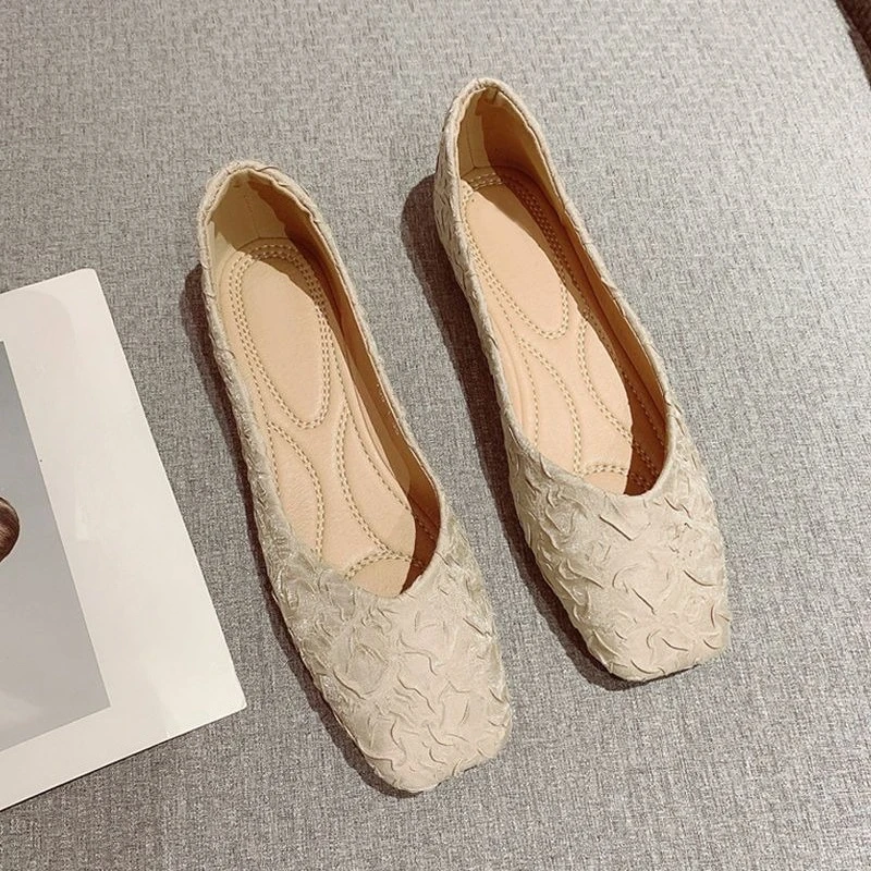 

Women's Pleated Retro Slip-on Flats with Soft Sole Square Toe Simple Design for Spring Autumn 2026