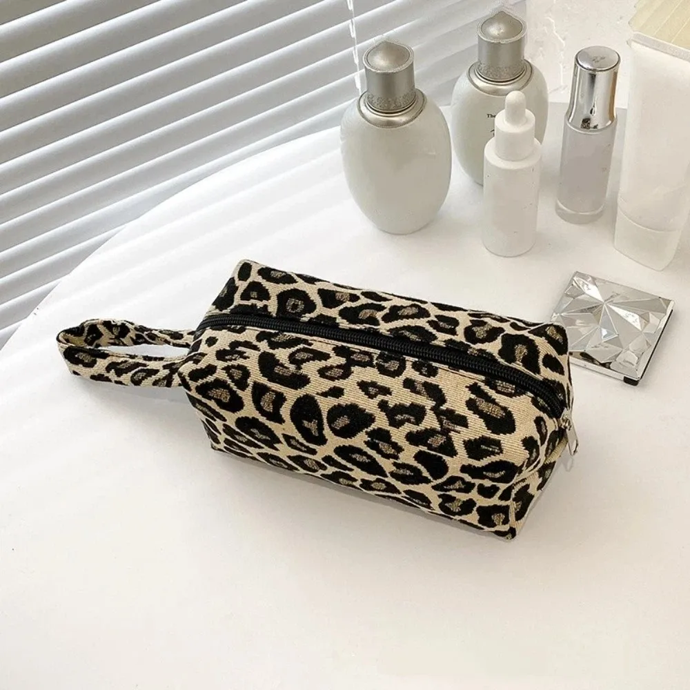 

Portable Leopard Print Makeup Bags With Handle Zipper Cosmetic Bag Large Capacity Pillow Pen Bag Travel