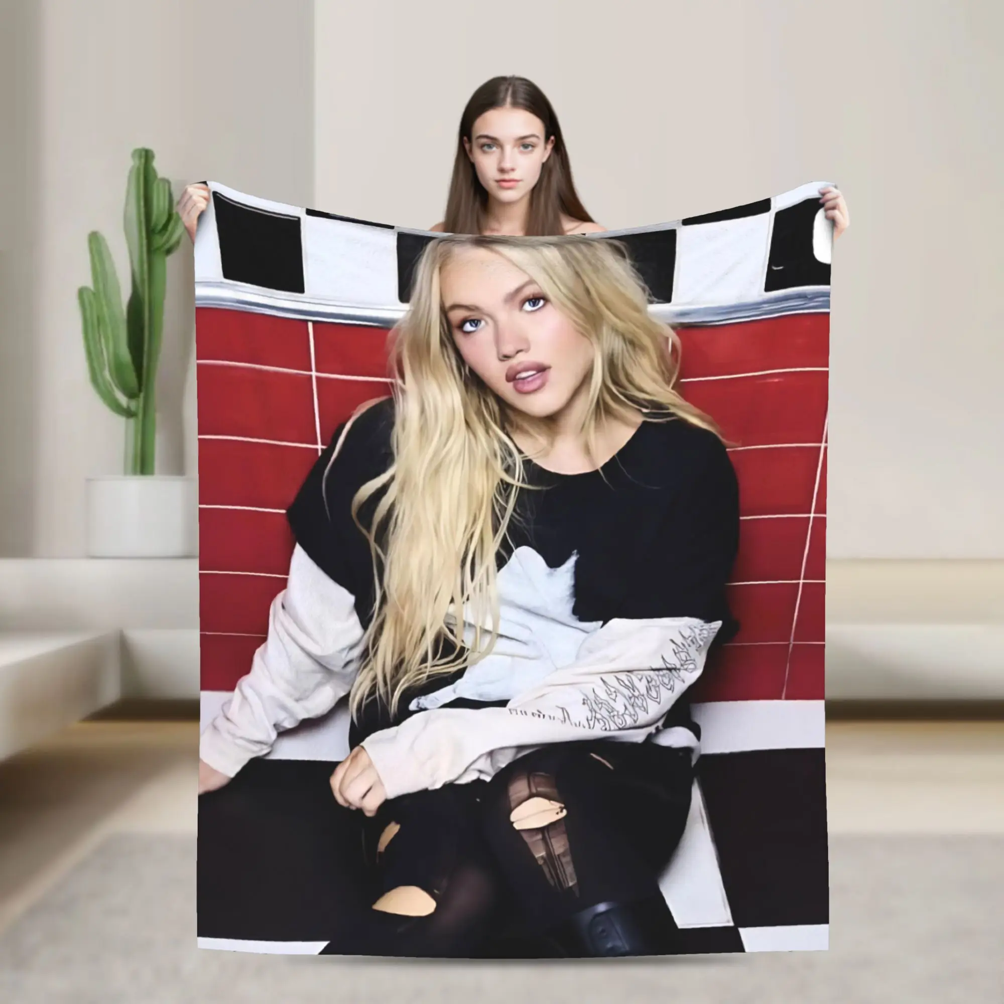 Bad Taste Freyas Singer Skyes  Blankets Coral Fleece Plush All Season   Multifunction Throw Blanket for Sofa Travel Bedspread