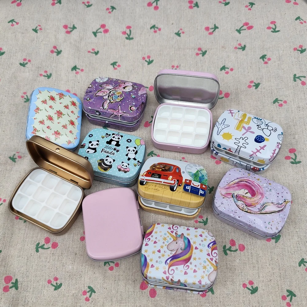 1PCS Mini Iron Paint Box 12 Grids Watercolor Palette Nail Polish Storage Box Small Paint Palette Travel Watercolor Painting Tray