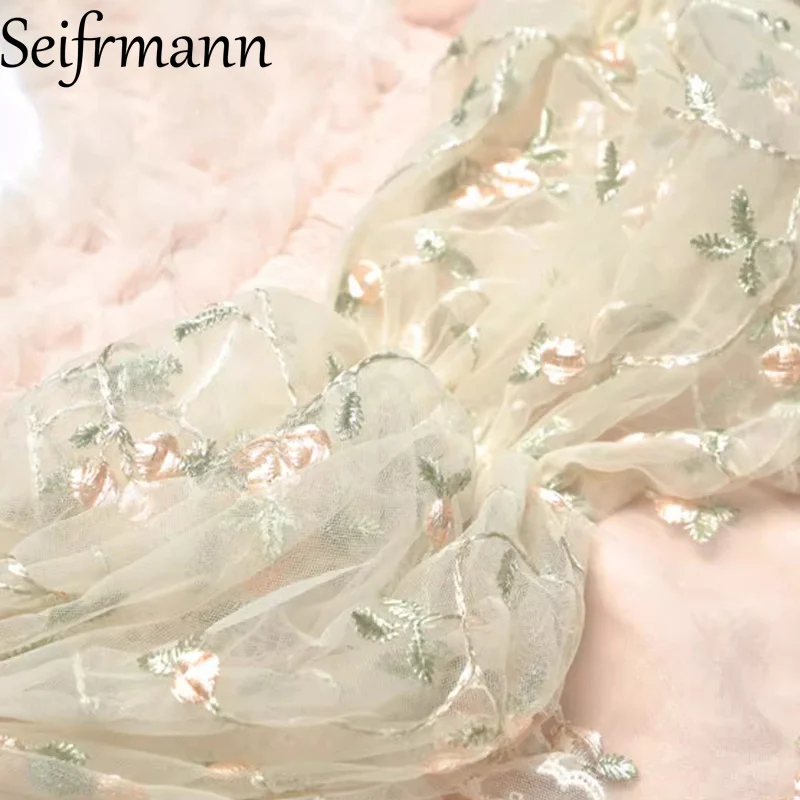 Seifrmann 2026 printemps femmes nouvelle mode épaules dénudées à manches courtes brodé maille taille cintrée robe