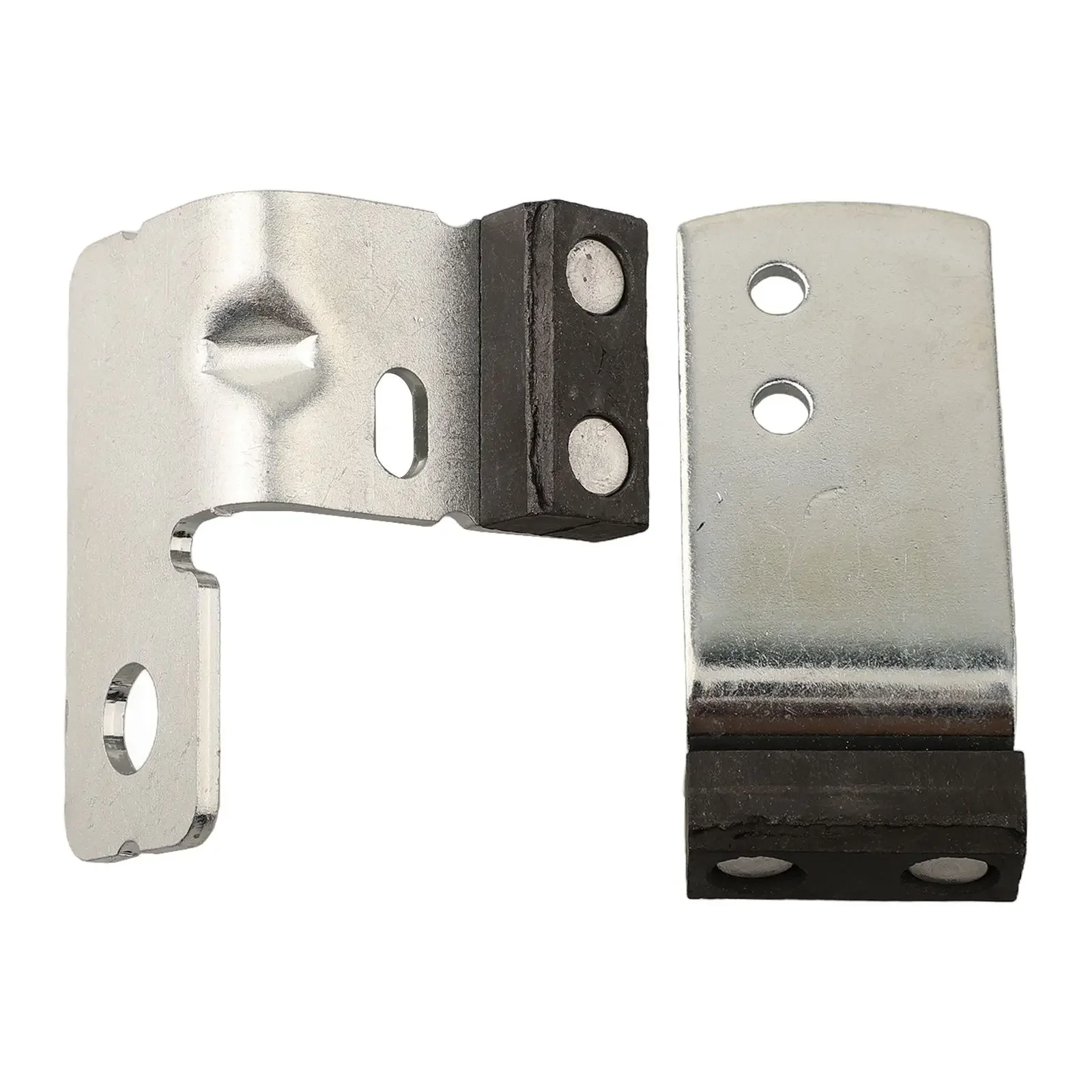 Il gruppo freno di ricambio per i modelli LTX include 2 pezzi compatibili con i numeri delle parti 98304511   e 98304525
