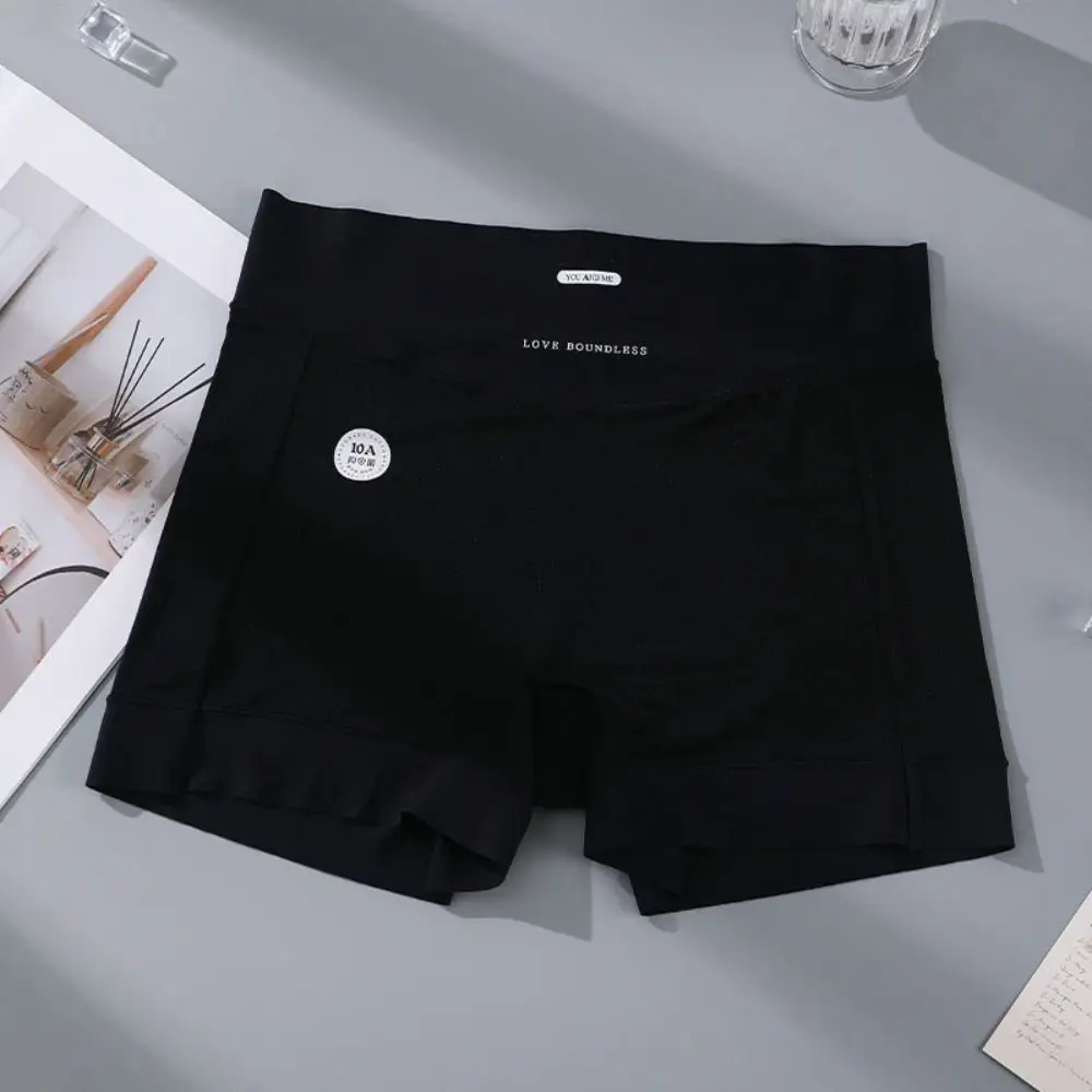 سراويل داخلية رفيعة من الحرير الجليدي قابلة للتنفس مقاس كبير من القطن المنشعب سراويل داخلية بسيطة مضادة للوهج شورت صيفي