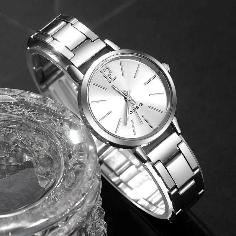 Lady's Popular Watch Set, Different Style Watches, High Quality, Premium Feeling Watches