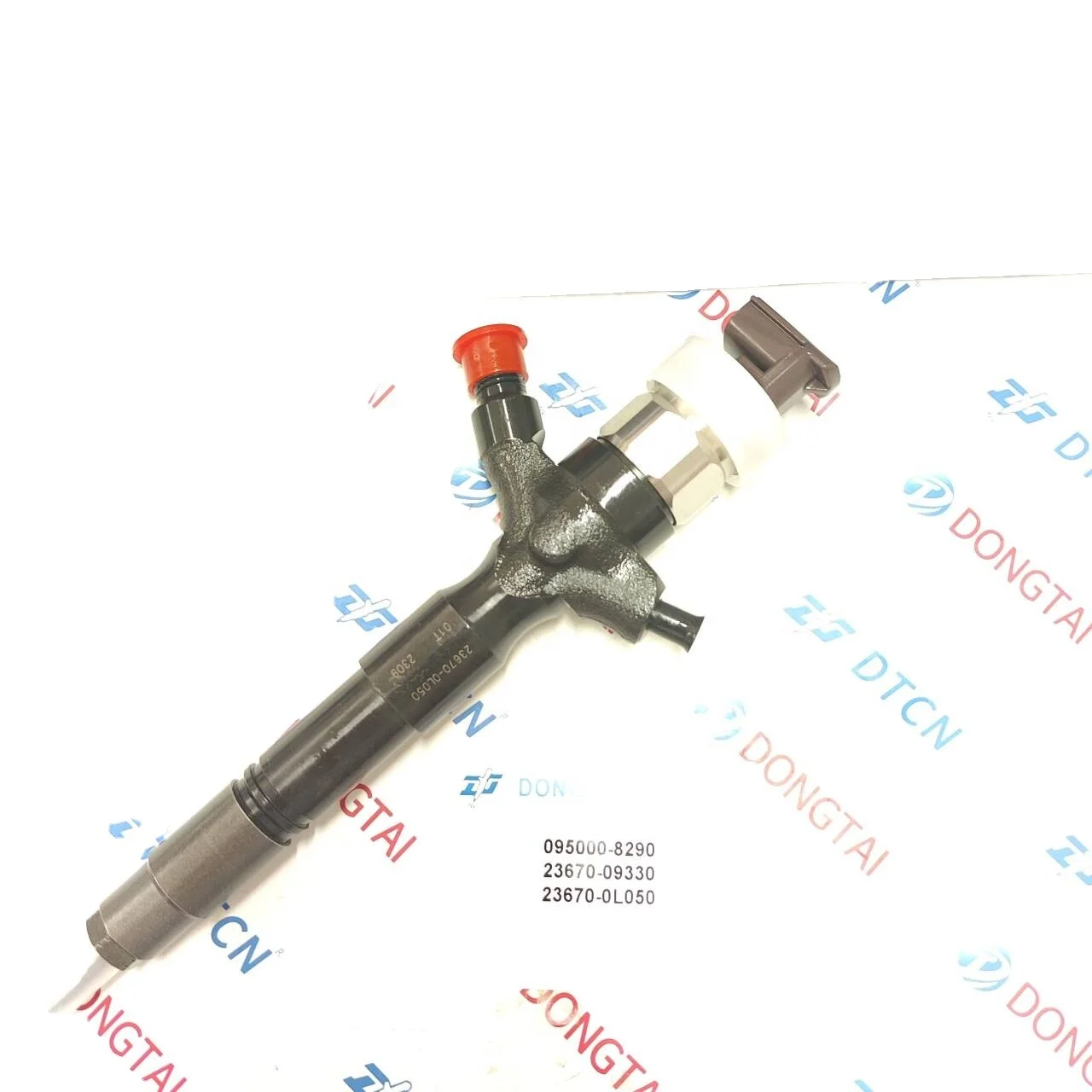 1KD Diesel Fuel Injector 095000-8290 095000-8220 23670-0L050