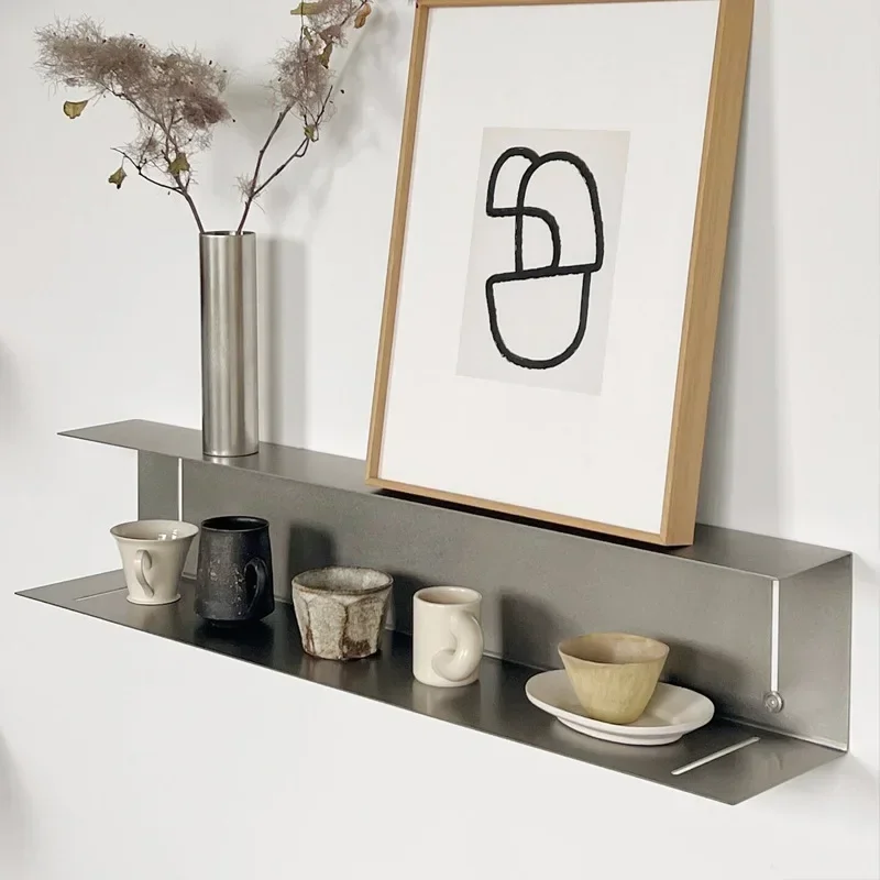 One-word baffle stainless steel I-shaped rack Wall-mounted multi-layer wall display rack Wall decorative display rack