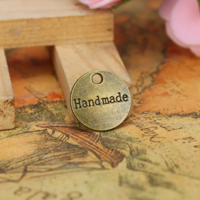 20Pcs/Lot 14x14mm Antique Bronze Plated Handmade Word In Round Style Handmade Charms Pendant:DIY for Bracelet Necklace