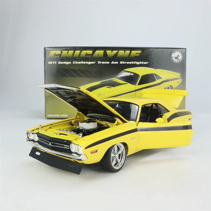 

ACME 1:18 Challenger R/T 1971 Alloy Fully Open Simulation Limited Edition Alloy Static Car Model Toy Gift