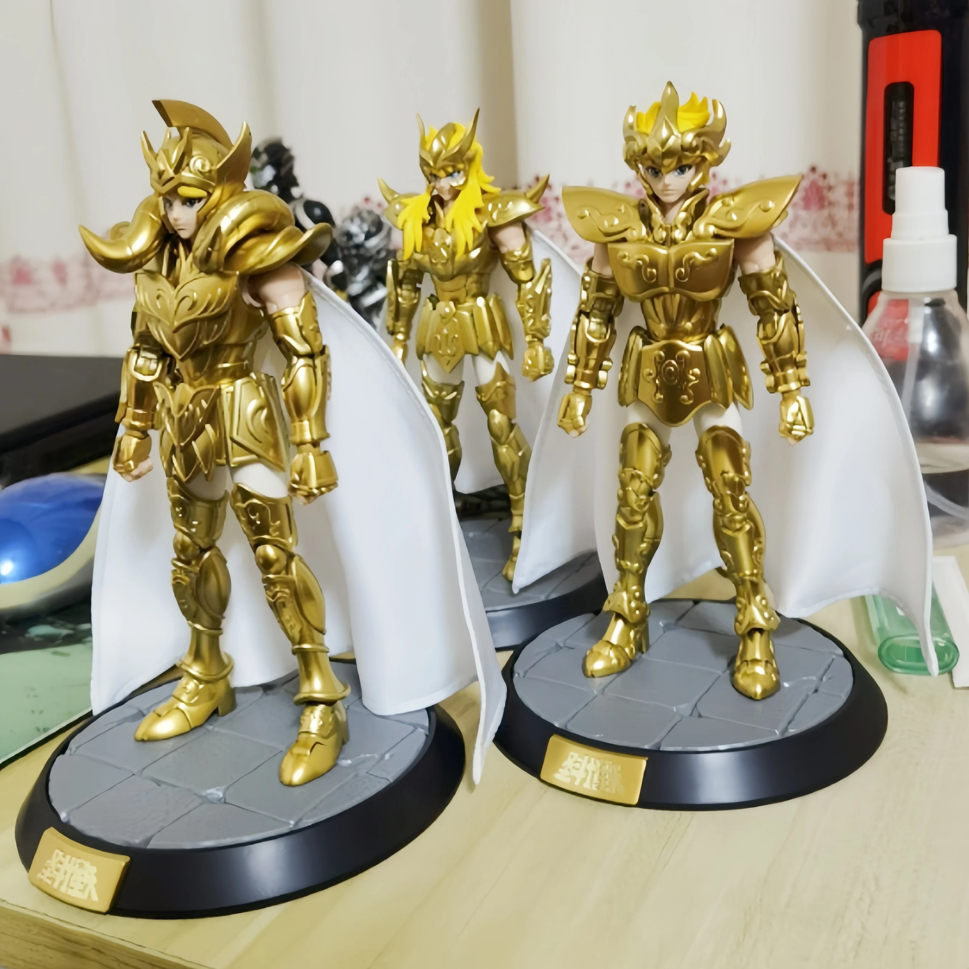 15cm Blokees Saint Seiya Champion Class Aries Mu Anime Figure Masami Kurumada Action Figure Decortion Kids Christmas Gift