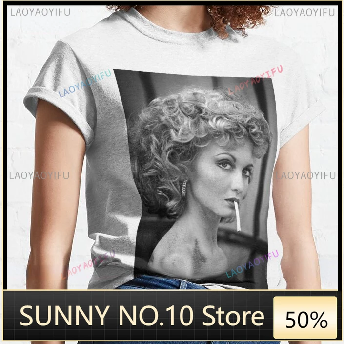 Sandy Olsson Smoking Grease 70S John Travolta, 70S, Sandy, Olsson, Olivia Newton John, Rydell High School, Danny Zuko T-Shirt