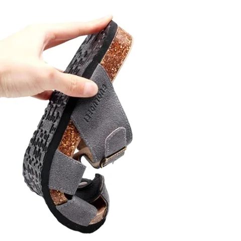 2024 New Men's Slippers Hollow-out Closed Toe Sandals Summer Outdoor Beach Fashion Personality Outdoor Plus Size Cork Shoes