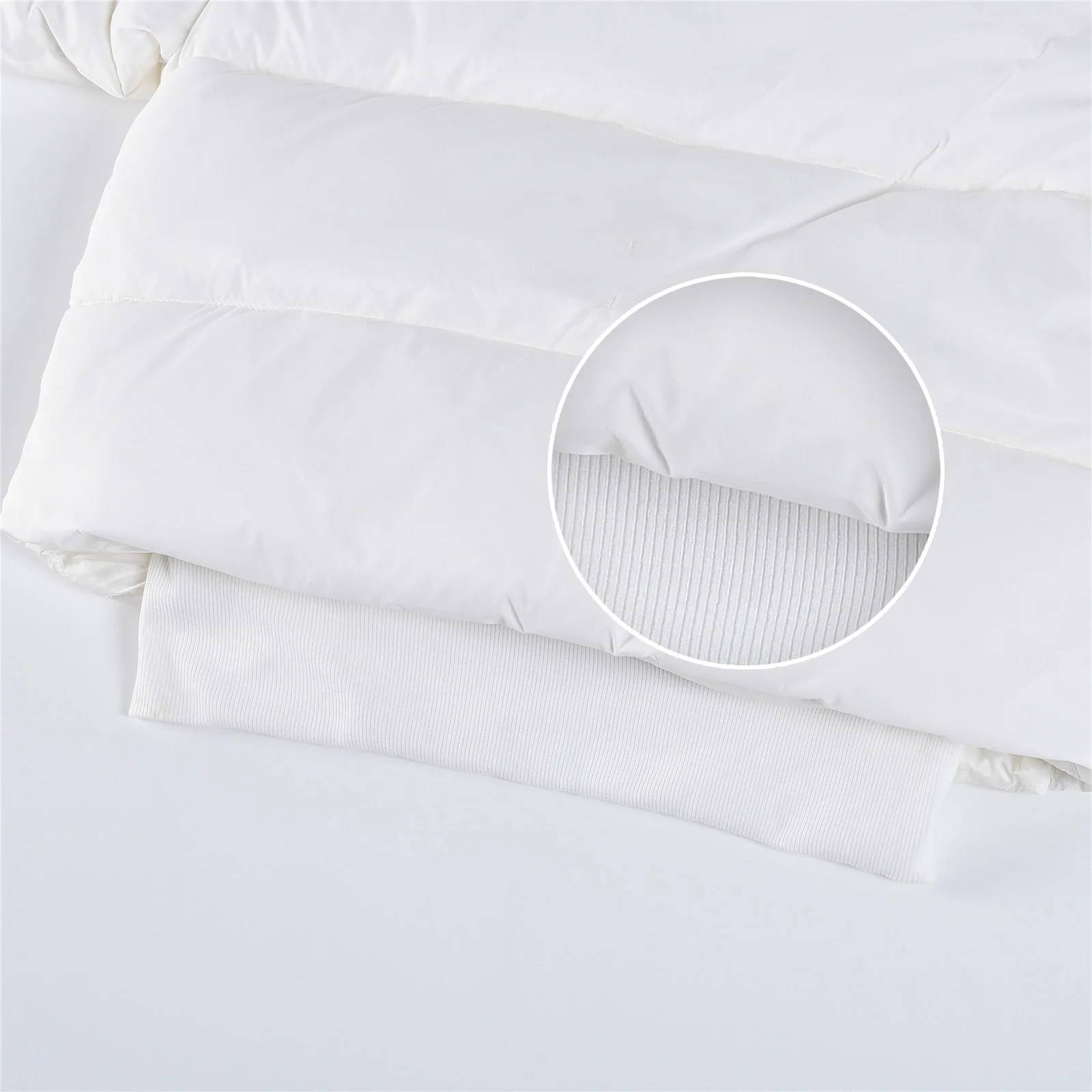 2025 neue Winter frauen Kurze Kapuze Unten Jacke Verdickt Warme Lose Outdoor Sport Mantel