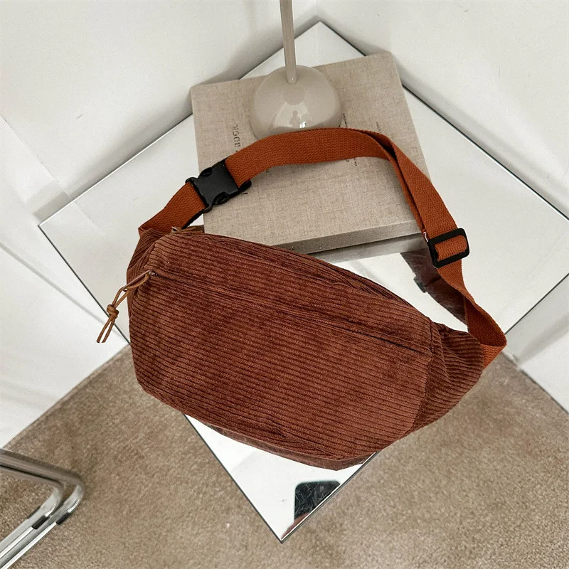 bolsa-transversal-feminina-da-moda-outono-inverno-bolsa-pequena-de-veludo-sensacao-de-luxo-nova-tendencia-2023