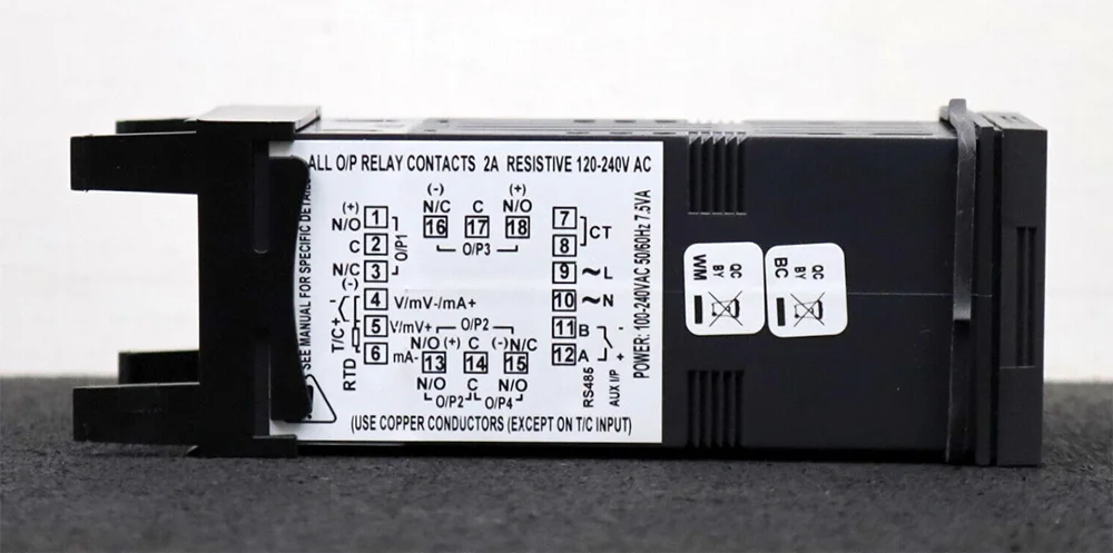 New and original UDC1200 UDC1700 UDC1010  DIN Controller With Good quality DC3200-CE-000R-200-00000-E0-0