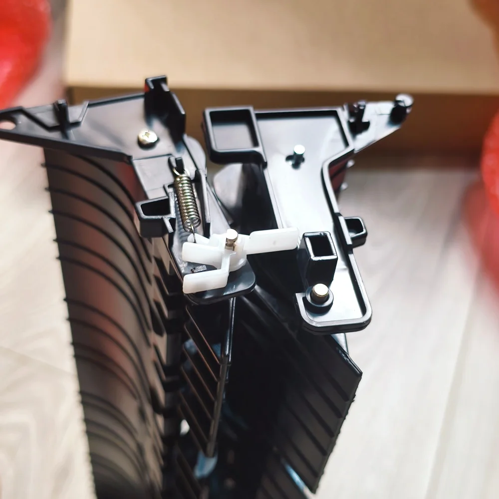 

D029-4580 Направляющая пластина открытия/закрытия для Ricoh MPC3001 MPC3501 MPC4501 MPC5501 MPC2800 C3300 C3000 C4000 C5000 C3300